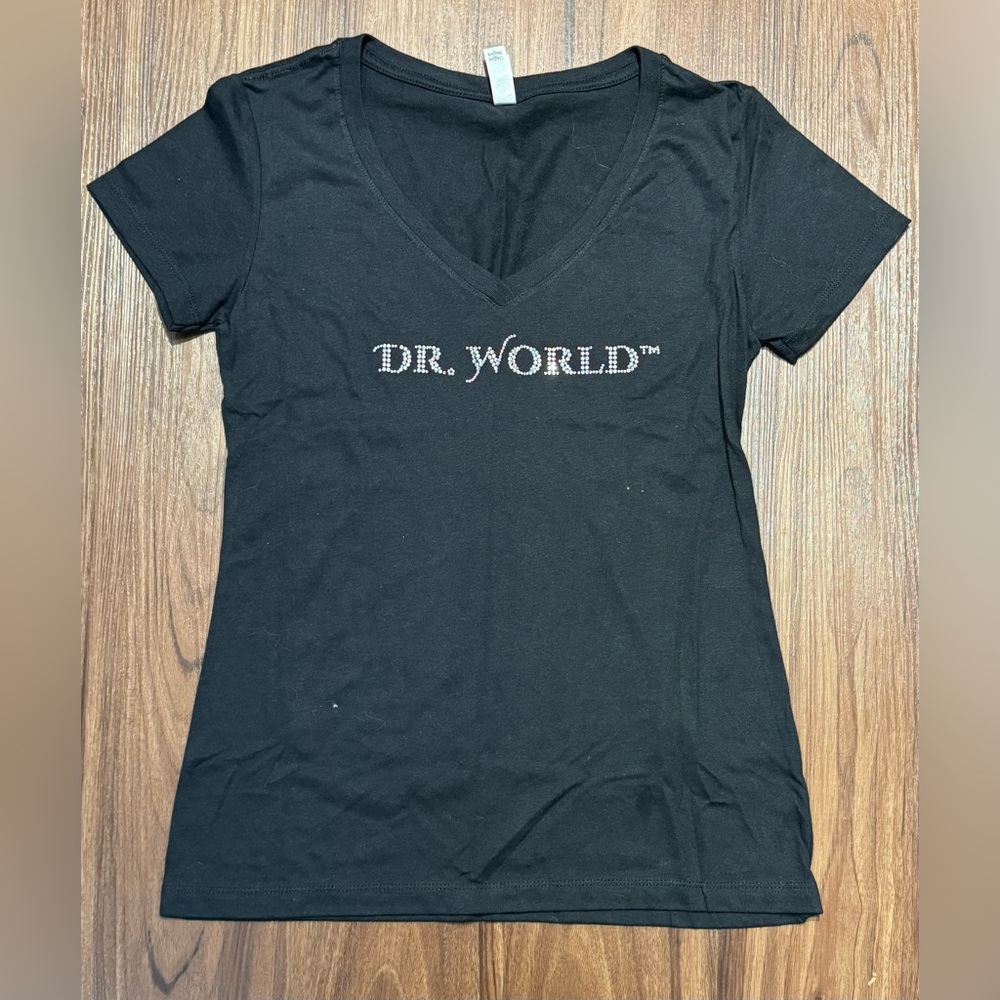New Dr. World Black Rhinestone Accent Shirt Tee – M